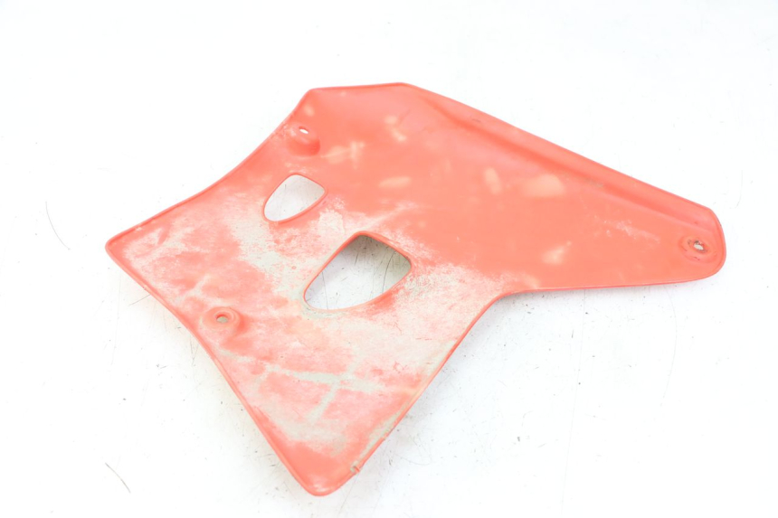 photo de RIGHT FRONT SIDE PANEL PEUGEOT XP6 50 (1997 - 2003) - Alternative perspective