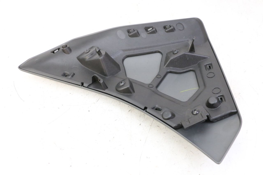 photo de RIGHT FRONT FAIRING YAMAHA TRACER 7 700 (2020 - 2024) - Alternative perspective