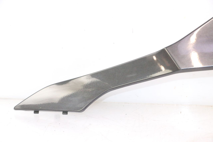 photo de RIGHT FRONT FAIRING YAMAHA YZF R6 600 (2008 - 2009) - Component detail