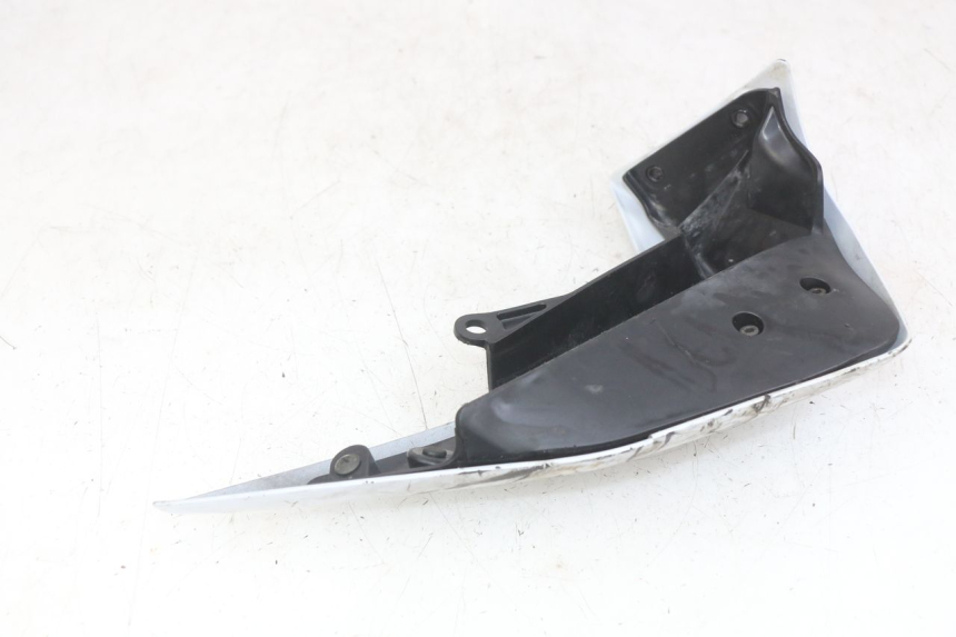 photo de RIGHT FRONT SIDE PANEL KAWASAKI Z 750 (2007 - 2013) - Zoom on usage condition