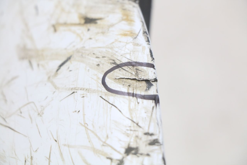 photo de RIGHT FRONT SIDE PANEL KAWASAKI Z 750 (2007 - 2013) - Technical close-up