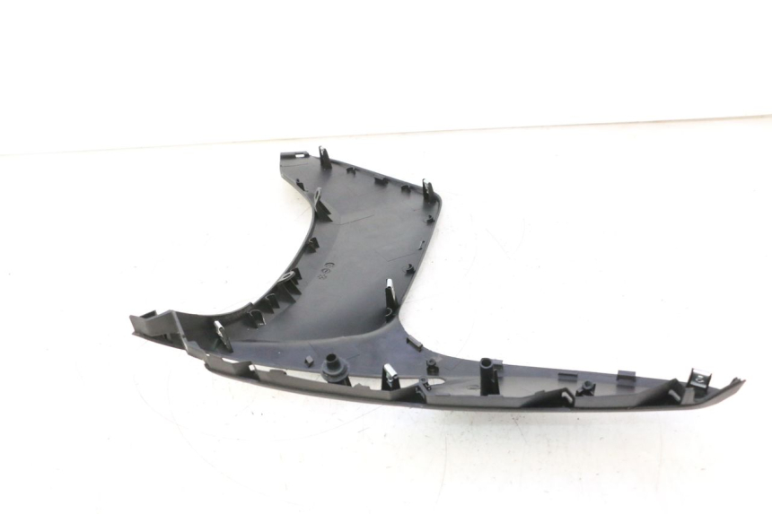 photo de LEFT FRONT FAIRING KYMCO AGILITY 16+ 4T 50 (2018 - 2023) - Focus on structure