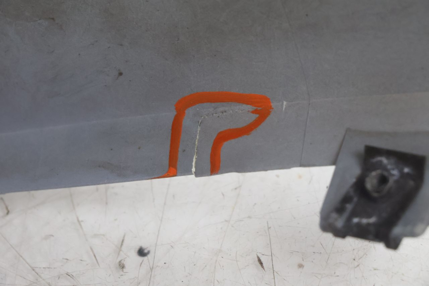 photo de LEFT FRONT SIDE PANEL BMW C1 125 (2000 - 2003) - Distinctive features