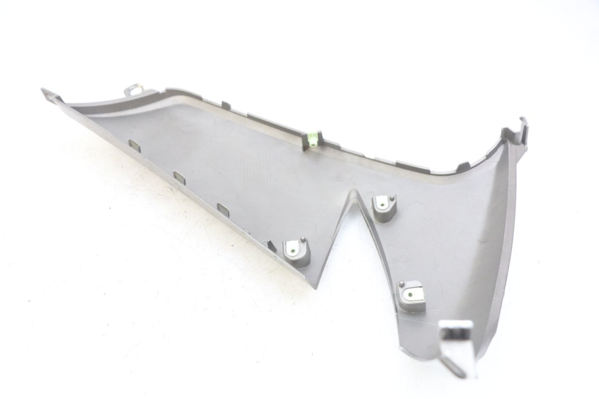 photo de LEFT FRONT SIDE PANEL PEUGEOT CITYSTAR 125 (2011 - 2017) - Alternative perspective