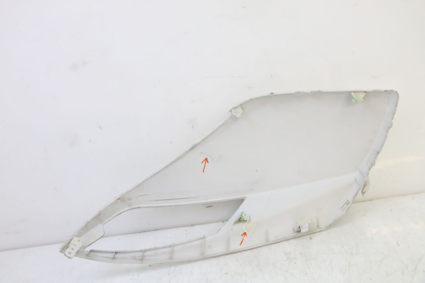 photo de LEFT FRONT FAIRING PEUGEOT CITYSTAR 50 (2013 - 2017) - Fixing points details