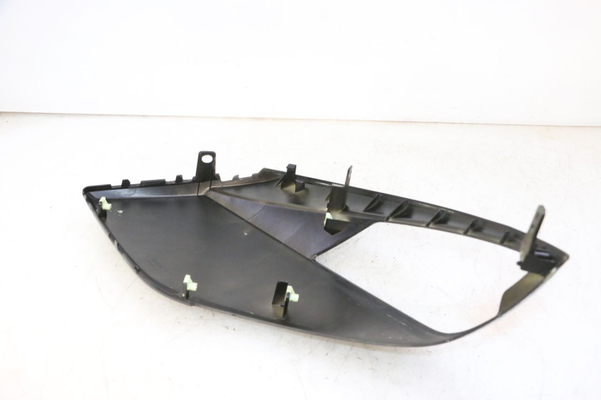 photo de LEFT FRONT FAIRING PEUGEOT CITYSTAR 50 (2013 - 2017) - Component detail