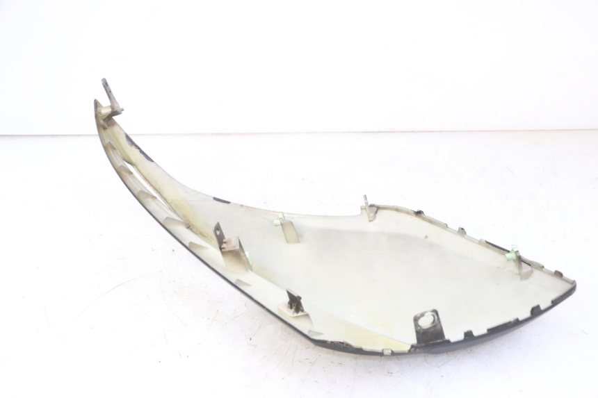 photo de LEFT FRONT FAIRING PEUGEOT CITYSTAR 50 (2013 - 2017) - Technical close-up