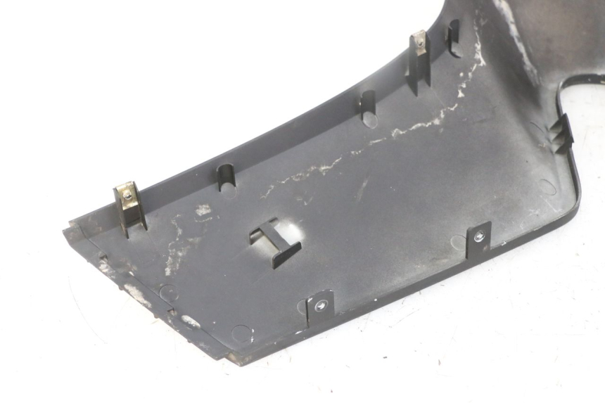 photo de LEFT FRONT FAIRING KYMCO DINK STREET 125 (2009 - 2014) - Technical close-up