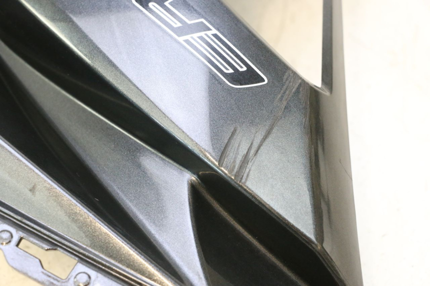 photo de LEFT FRONT SIDE PANEL KAWASAKI ER-6 ER6 F ABS 650 (2012 - 2016) - High-resolution close-up
