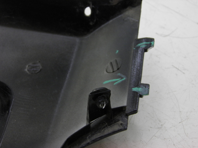 photo de LEFT FRONT FAIRING EUROCKA MATADOR 4T 50 (2010 - 2016) - Zoom on usage condition