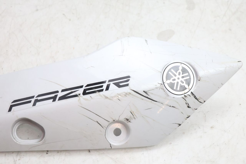 photo de LEFT FRONT FAIRING YAMAHA FZ8 800 (2010 - 2016) - Component detail
