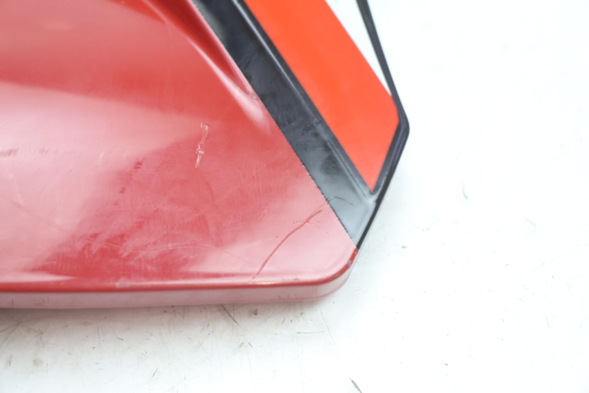 photo de LEFT FRONT FAIRING VASTRO GP 2T 50 (2013 - 2017) - Fixing points details