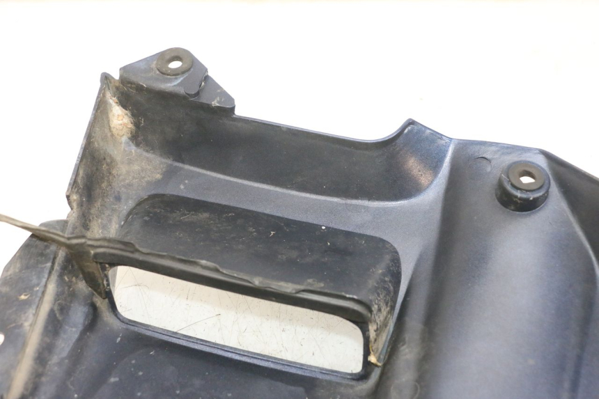 photo de LEFT FRONT FAIRING KAWASAKI GPX R WARBIRD 600 (1988 - 1993) - Alternative perspective