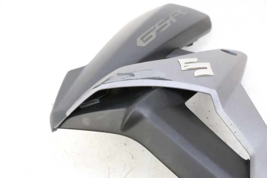 photo de LEFT FRONT FAIRING SUZUKI GSR 750 (2011 - 2017) - Alternative perspective