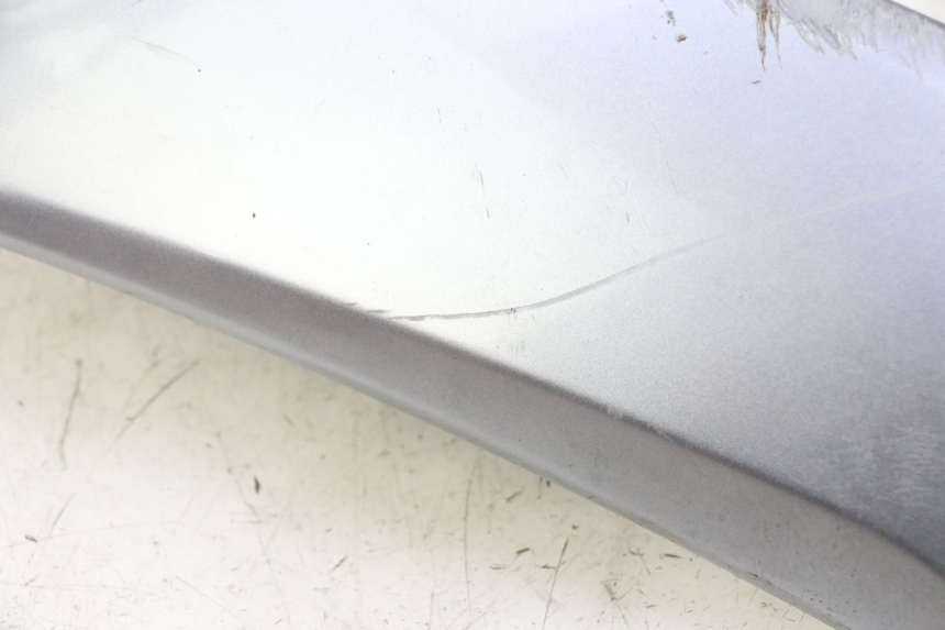 photo de LEFT FRONT FAIRING SYM JOYMAX 125 (2010 - 2017) - Fixing points details