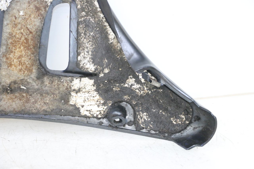 photo de LEFT FRONT FAIRING KAWASAKI GTR 1000 (1994 - 2004) - Alternative perspective