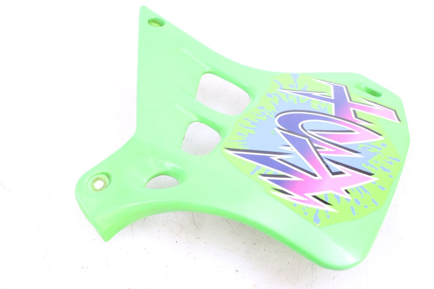 photo de LEFT FRONT FAIRING KAWASAKI KDX 125 (1990 - 1991) - Technical close-up