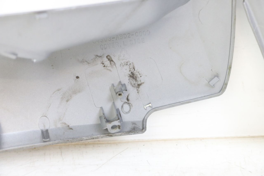 photo de LEFT FRONT FAIRING KYMCO X-TOWN XTOWN 125 (2016 - 2021) - Surface and material condition