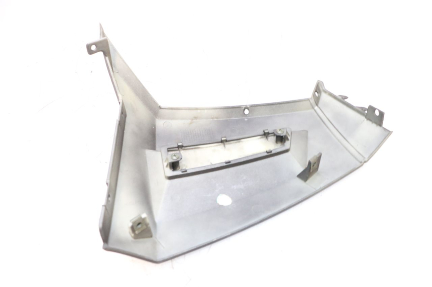 photo de LEFT FRONT FAIRING KEEWAY MATRIX RX9 125 (2006 - 2007) - Fixing points details