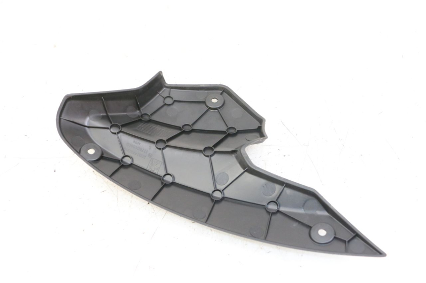 photo de LEFT FRONT FAIRING PEUGEOT KISBEE 4T 50 (2018 - 2022) - Component detail