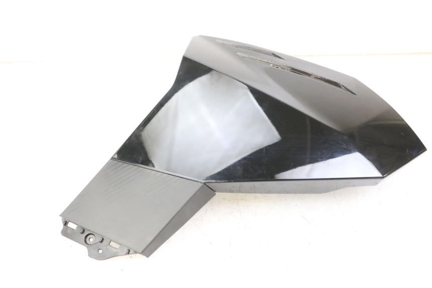 photo de LEFT FRONT FAIRING PEUGEOT TWEET 4T 50 (2023 - 2025) - Fixing points details