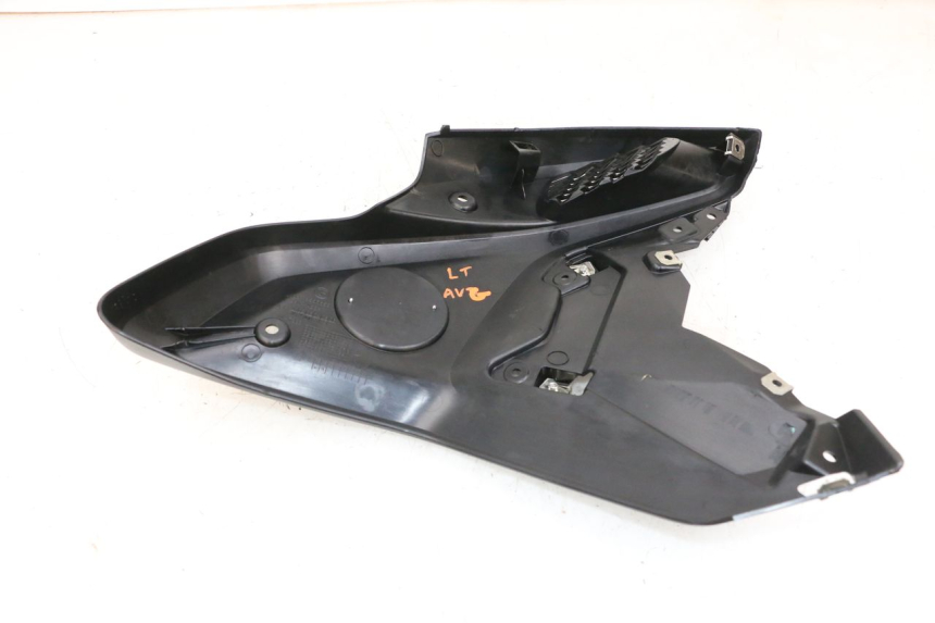 photo de LEFT FRONT FAIRING BMW R GS 1250 (2021 - 2024) - Alternative perspective