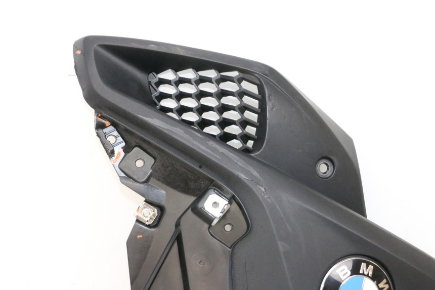 photo de LEFT FRONT FAIRING BMW R GS 1250 (2021 - 2024) - Markings and original references