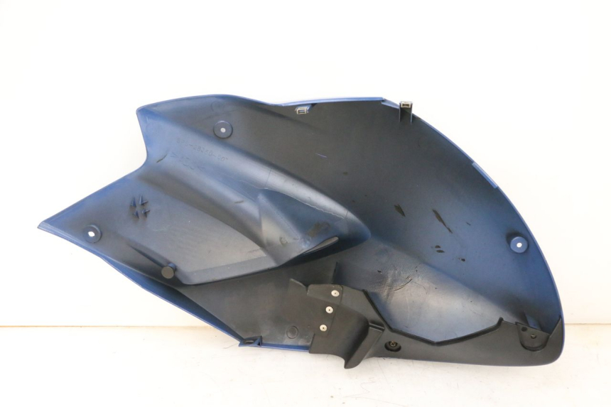 photo de LEFT FRONT SIDE PANEL YAMAHA TDM ABS 900 (2002 - 2014) - Zoom on usage condition