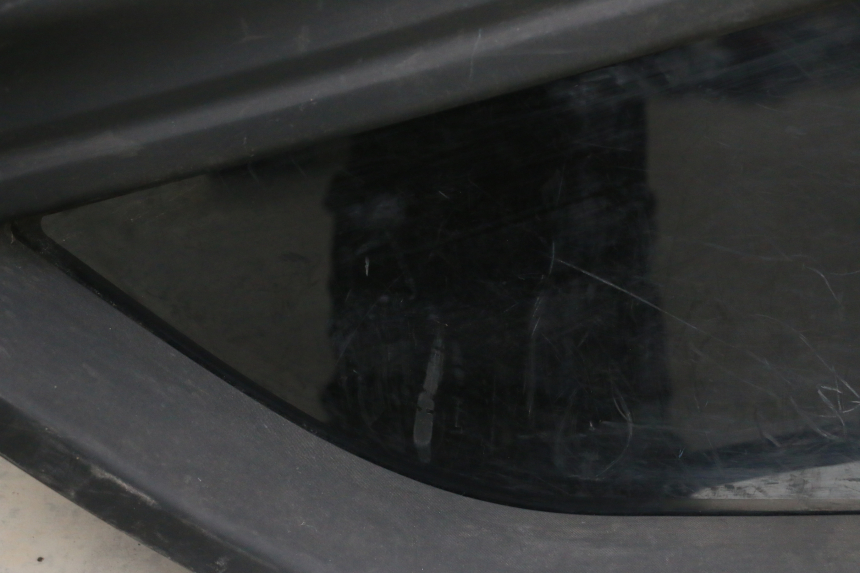photo de LEFT FRONT FAIRING RENAULT TWIZY 45 (2012 - 2019) - High-resolution close-up