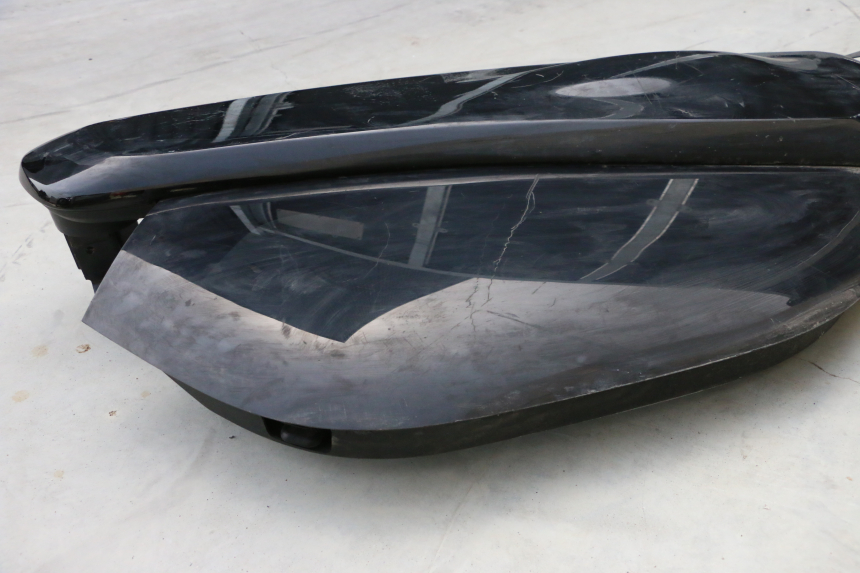 photo de LEFT FRONT FAIRING RENAULT TWIZY 45 (2012 - 2019) - Technical close-up