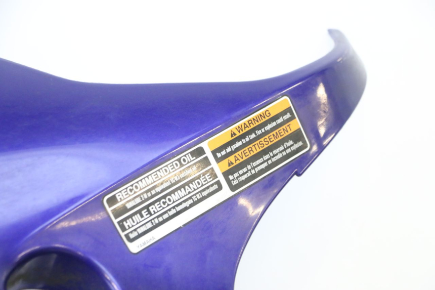 photo de LEFT FRONT FAIRING YAMAHA WAVE RUNNER GP R 1200 (2000 - 2003) - Alternative angle