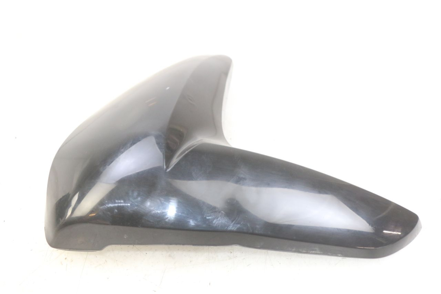 photo de LEFT FRONT SIDE PANEL SYM WOLF SB 125 (2011 - 2018) - Technical close-up