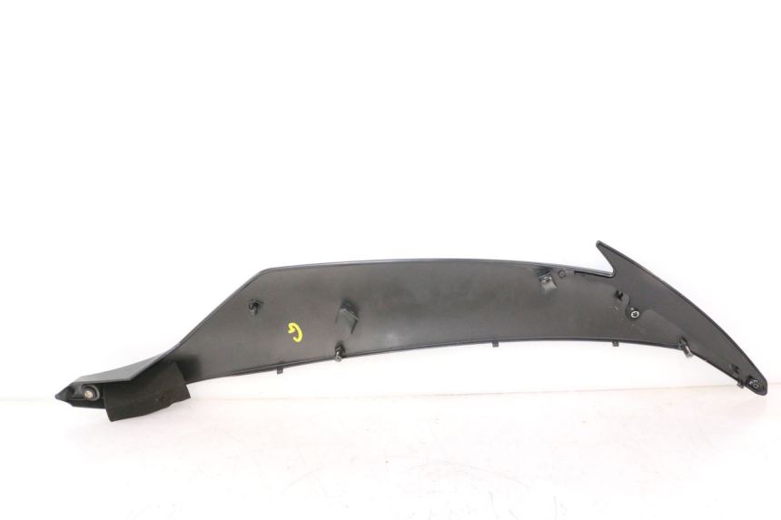 photo de LEFT FRONT FAIRING YAMAHA YZF R6 600 (2008 - 2009) - Distinctive features