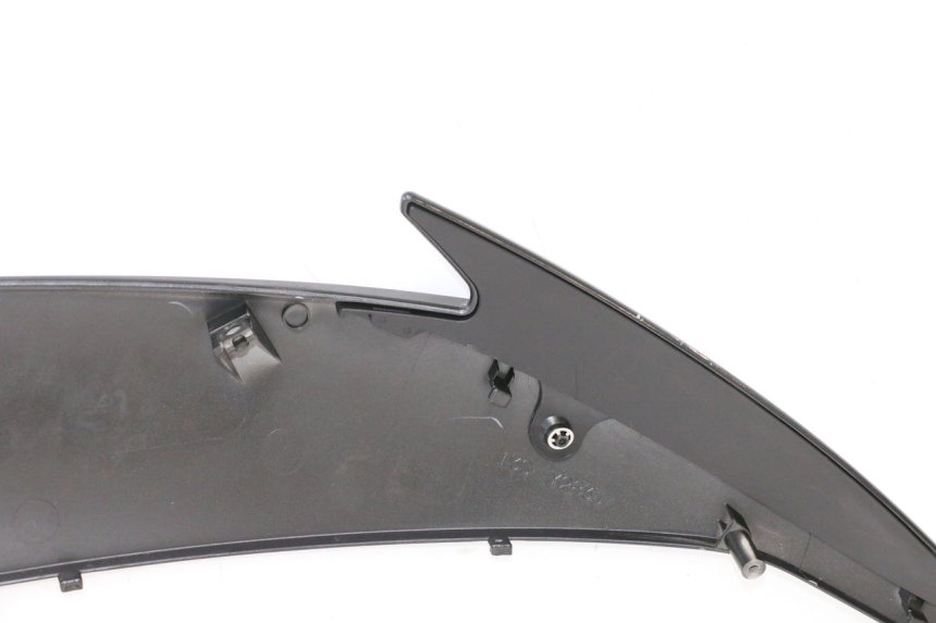 photo de LEFT FRONT FAIRING YAMAHA YZF R6 600 (2008 - 2009) - High-resolution close-up