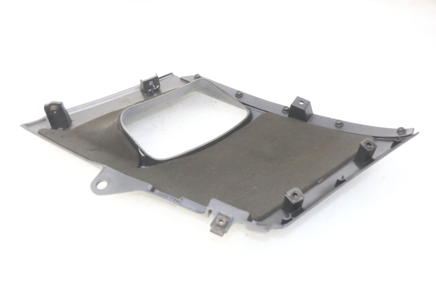 photo de LEFT FRONT SIDE PANEL KAWASAKI ZZR 600 (1995 - 2004) - Alternative perspective