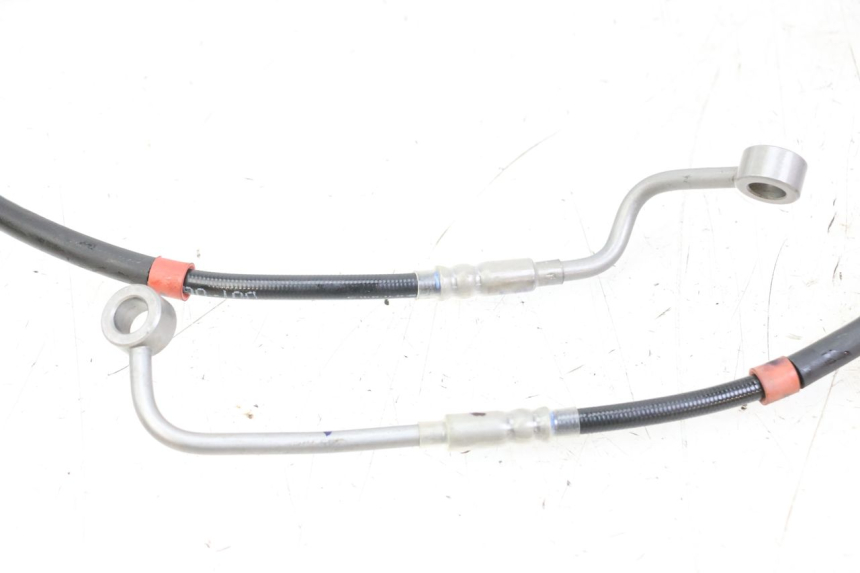 photo de FRONT BRAKE HOSE ROYAL ENFIELD CONTINENTAL GT 650 (2019 - 2024) - Alternative perspective