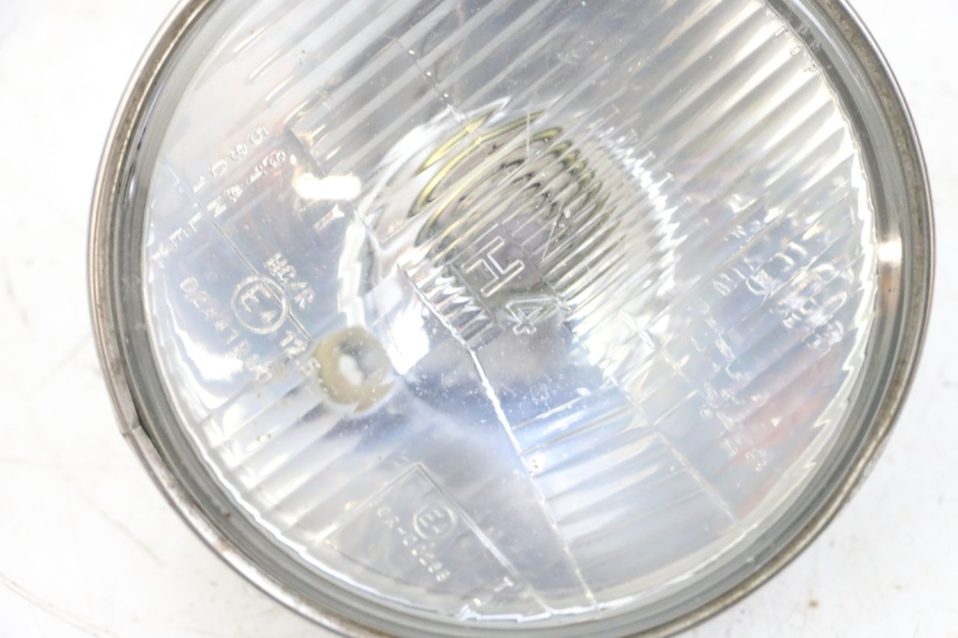 photo de HEADLIGHT BOWL HONDA NTV REVERSE 650 (1988 - 1988) - Fixing points details