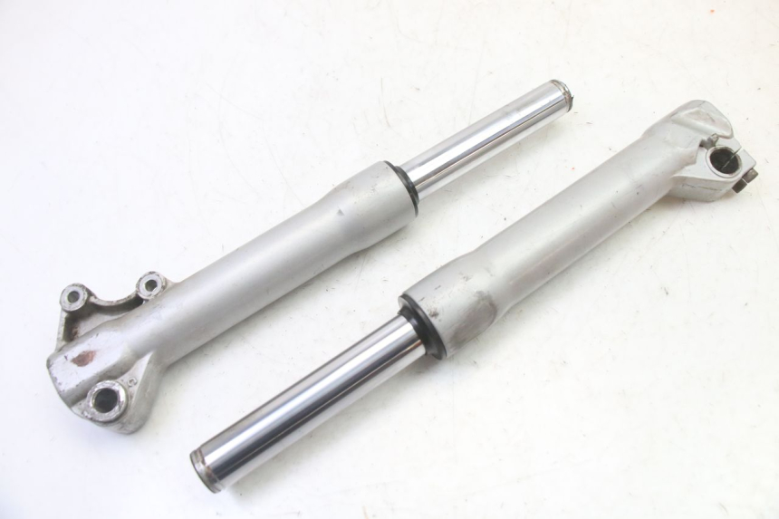 photo de FORK PIAGGIO LIBERTY 4T 50 (2009 - 2015) - Surface and material condition