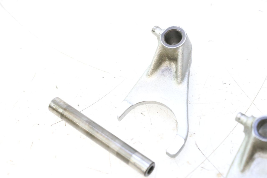 photo de SELECTOR FORKS SUZUKI DR S 600 (1985 - 1989) - Fixing points details