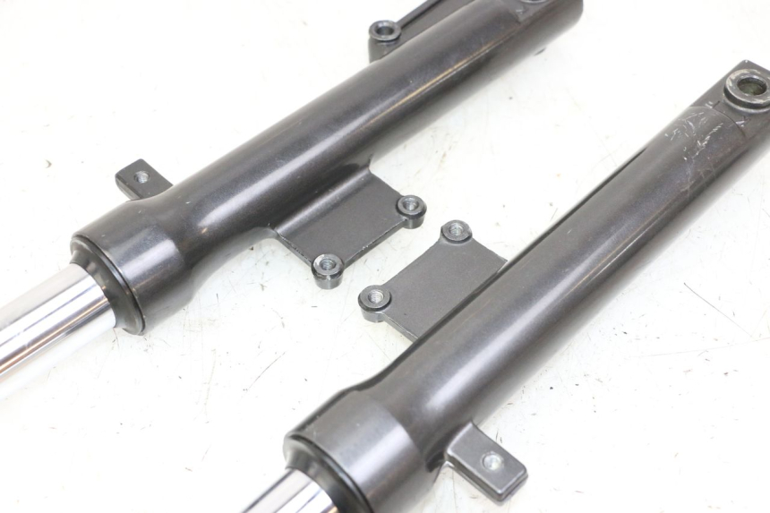 photo de Fork tube KYMCO AGILITY 4T 50 (2005 - 2018) - Distinctive features