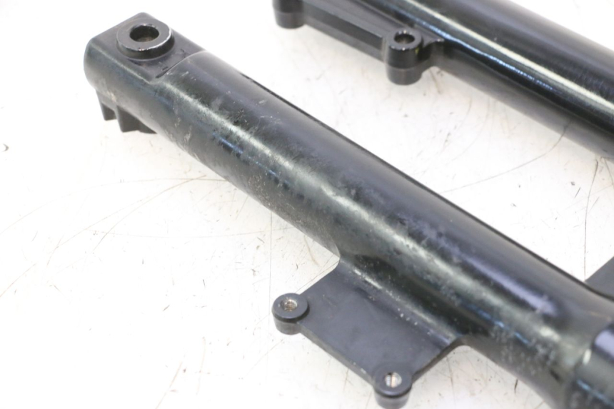 photo de FORK TUBE KYMCO AGILITY 4T 50 (2018 - 2022) - Zoom on usage condition