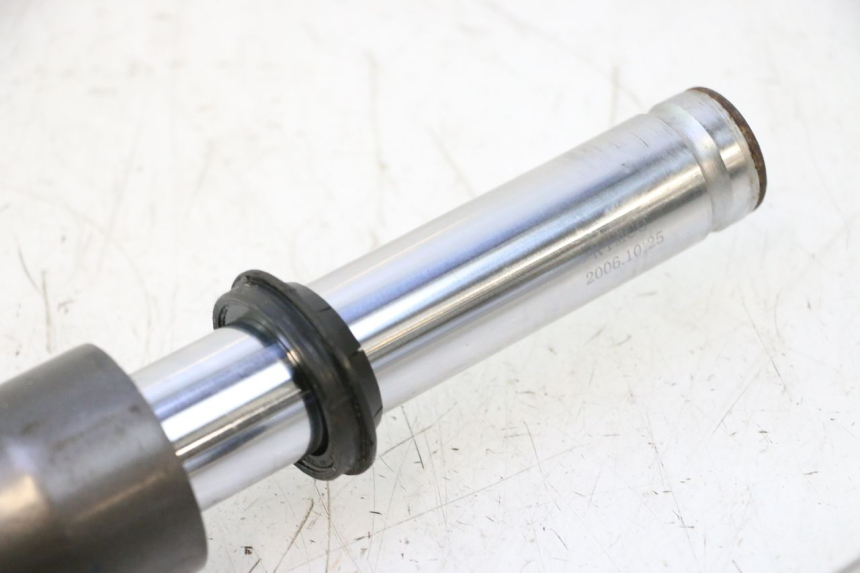 photo de Fork tube KYMCO AGILITY 4T 50 (2005 - 2018) - Component zoom