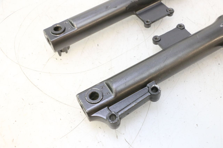 photo de Fork tube KYMCO AGILITY 4T 50 (2005 - 2018) - Fixing points details