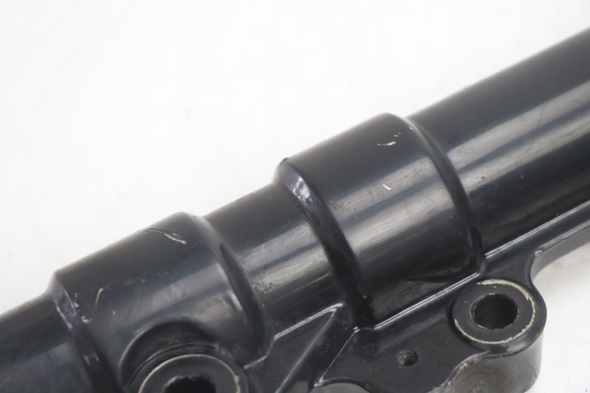 photo de FORKS LEG YAMAHA BW'S BWS 125 (2010 - 2013) - Technical close-up
