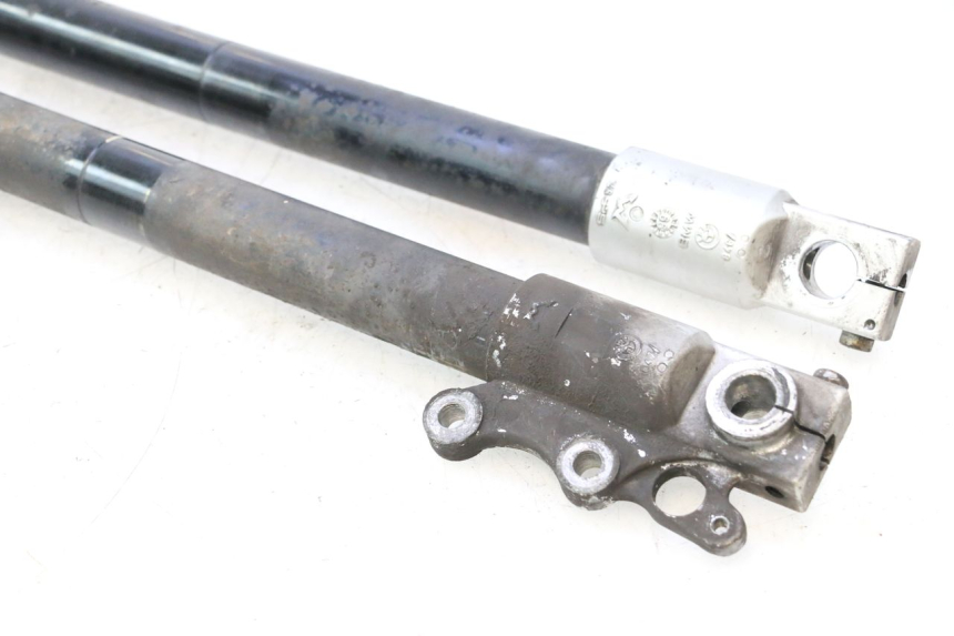 photo de FORKS LEG BMW C1 125 (2000 - 2003) - Fixing points details