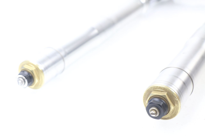 photo de FORKS LEG HONDA CBR RR FIREBLADE 1000 (2006 - 2007) - Supplementary product photo