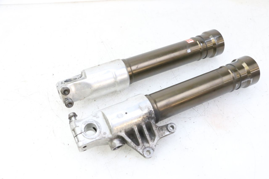 photo de FORKS LEG HONDA CBR RR FIREBLADE 900 (1992 - 1994) - Alternative perspective