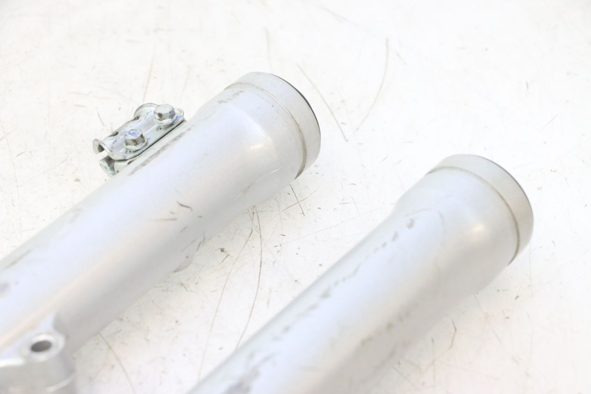 photo de FORKS LEG HONDA CRF CR-F 125 (2020 - 2021) - Distinctive features
