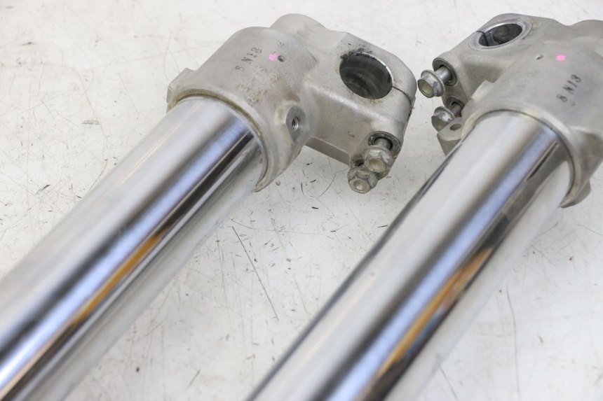 photo de FORKS LEG HONDA CRF R 250 (2020 - 2021) - Technical close-up