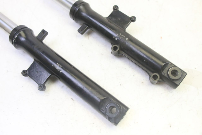 photo de FORKS LEG SYM CROX 4T 50 (2016 - 2023) - Technical close-up